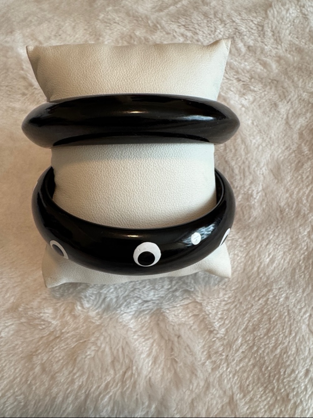 Vintage Plastic Bangle Bracelet Set